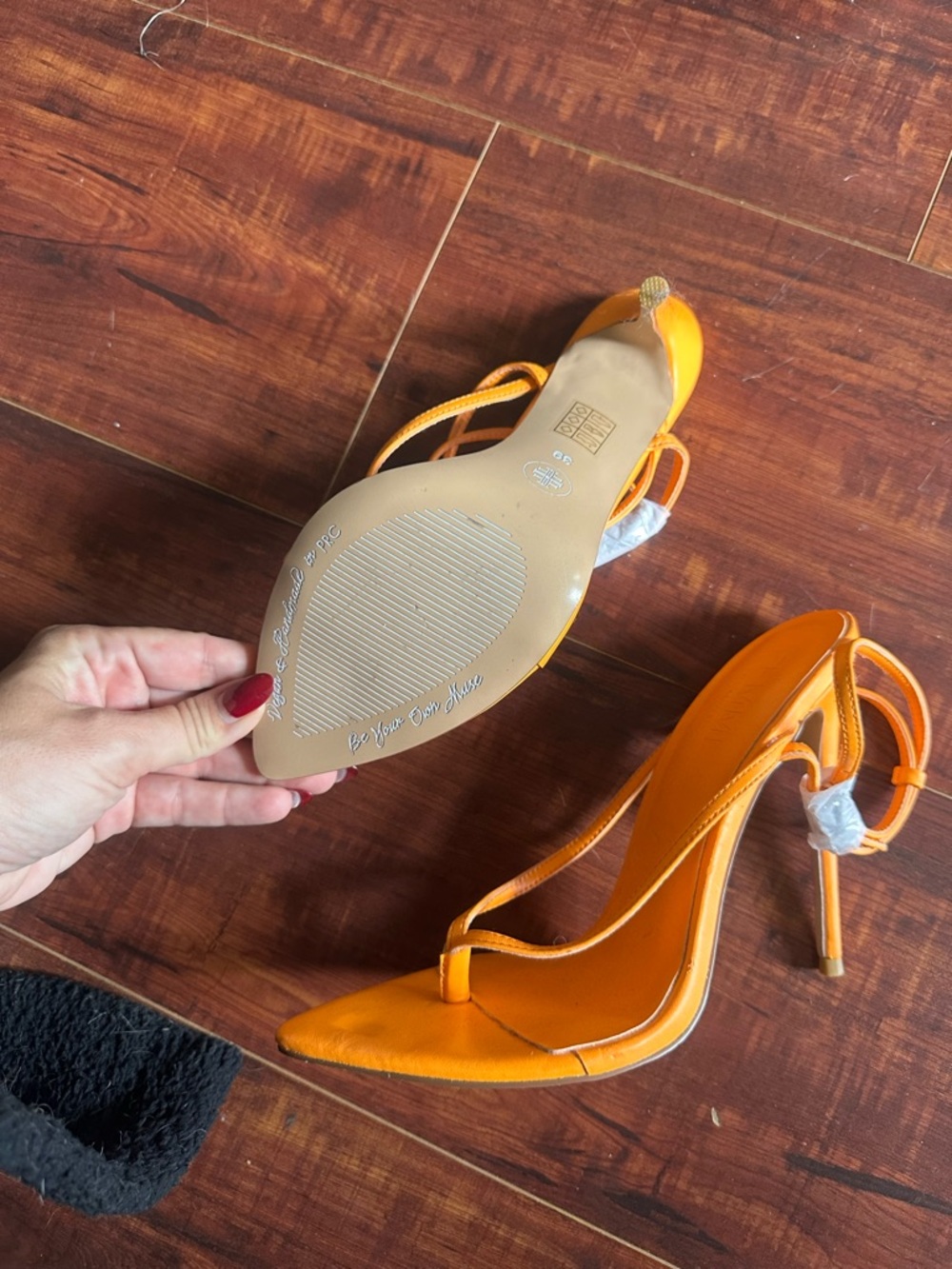 Femme LA Orange Stiletto Sandals, new, size 39 - Picture 4 of 6